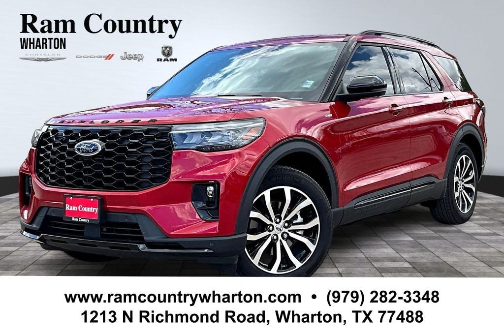 2025 Ford Explorer ST-Line