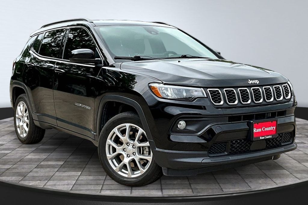 2024 Jeep Compass Latitude Lux