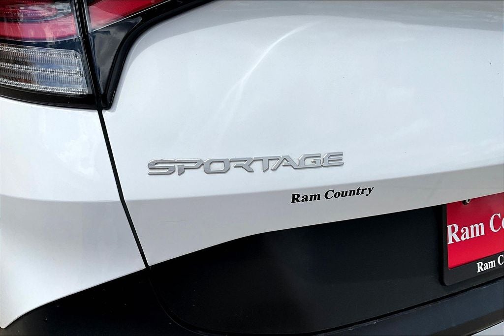 2025 Kia Sportage LX