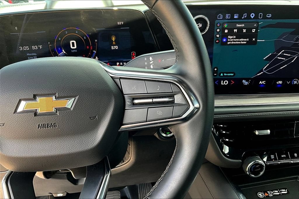 2025 Chevrolet Suburban LT