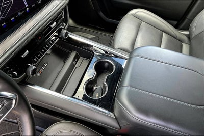 2025 Chevrolet Suburban LT