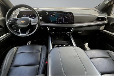 2025 Chevrolet Suburban LT
