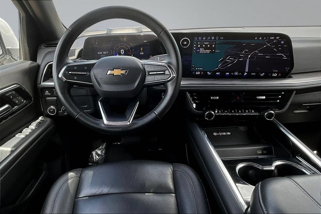 2025 Chevrolet Suburban LT