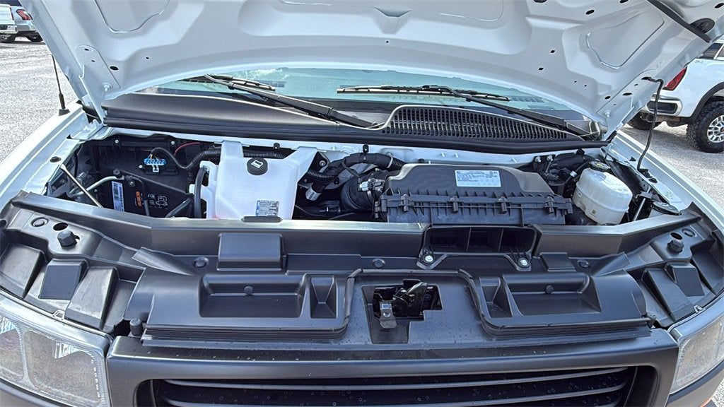 2025 GMC Savana Cargo 2500 Work Van