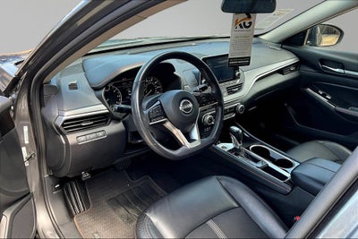2025 Nissan Altima SR