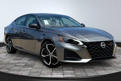 2025 Nissan Altima SR