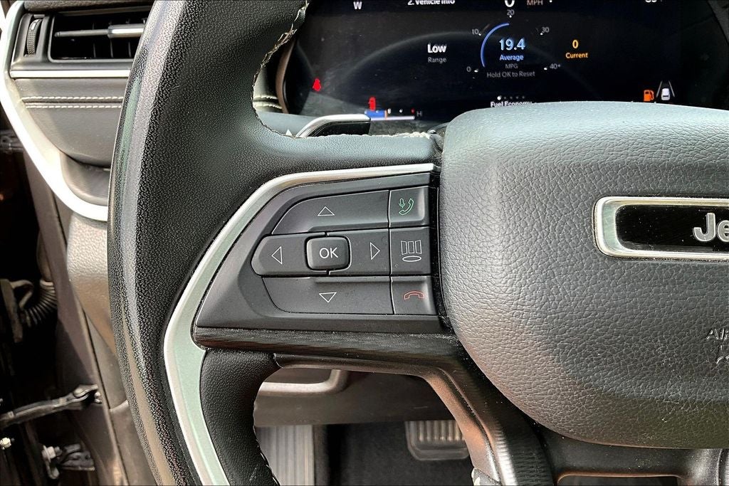 2023 Jeep Grand Cherokee L Laredo