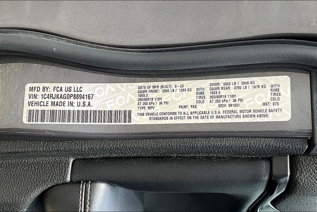 2023 Jeep Grand Cherokee L Laredo