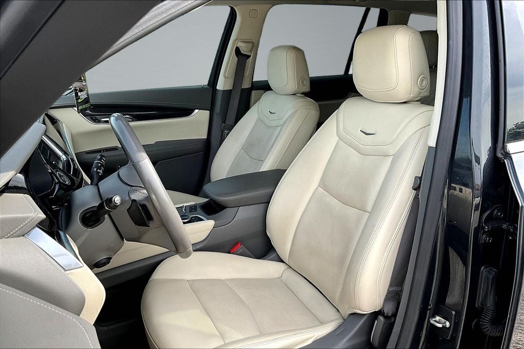 2022 Cadillac XT6 Premium Luxury