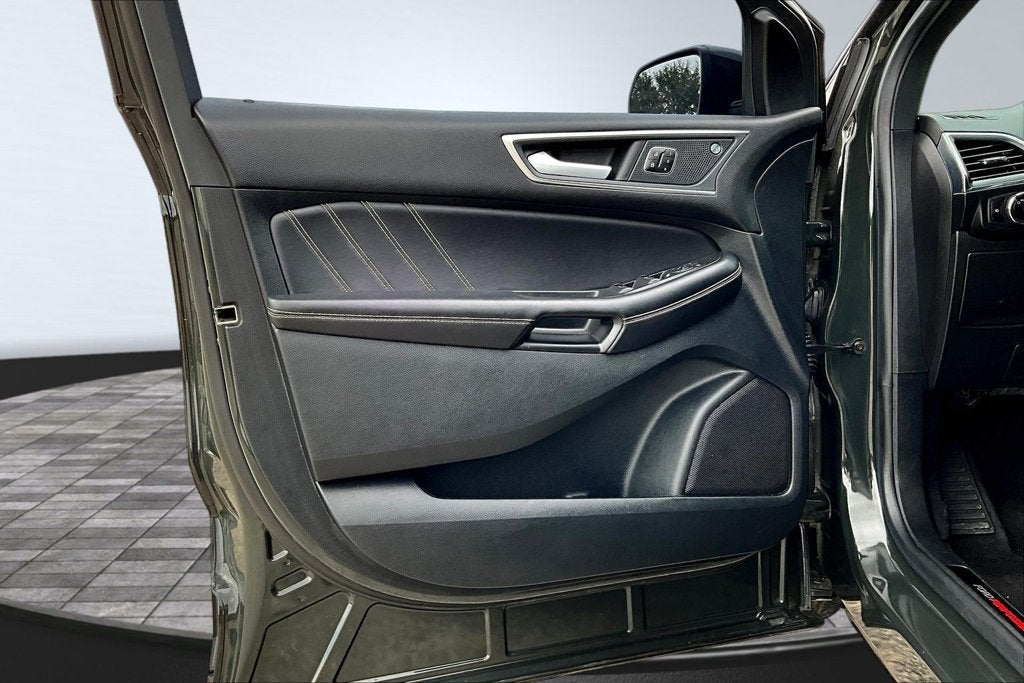 2023 Ford Edge ST