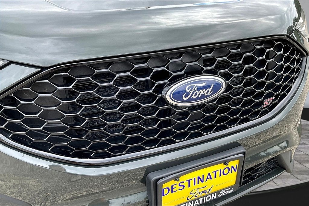 2023 Ford Edge ST