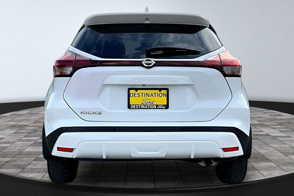 2021 Nissan Kicks S