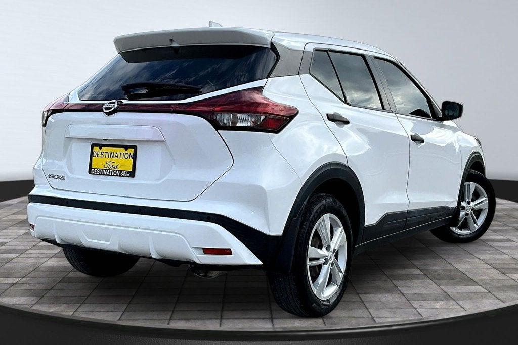 2021 Nissan Kicks S
