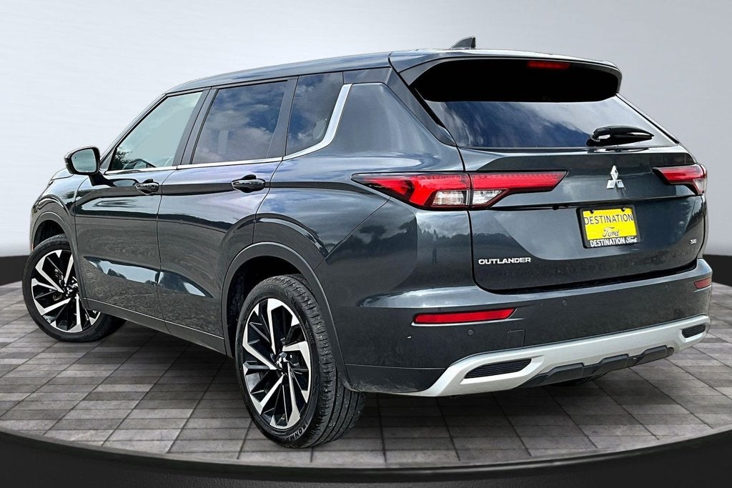 2024 Mitsubishi Outlander SE