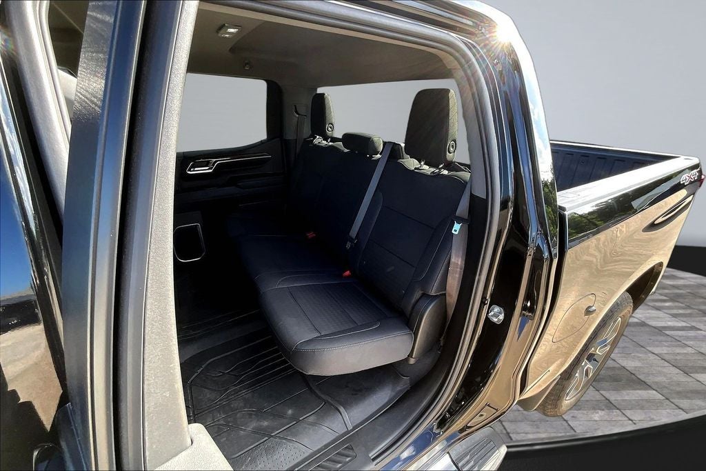 2023 Chevrolet Silverado 1500 LT LT1