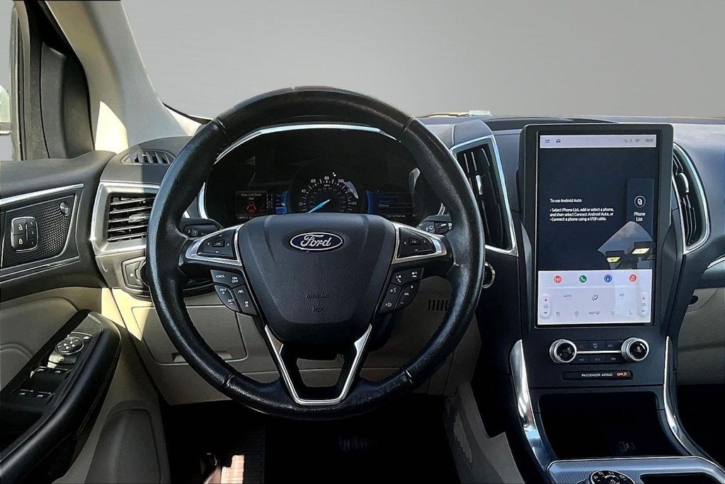 2021 Ford Edge Titanium