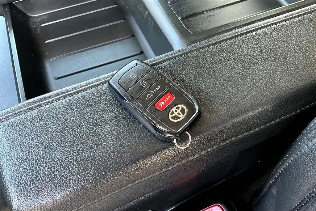 2022 Toyota Tundra SR5