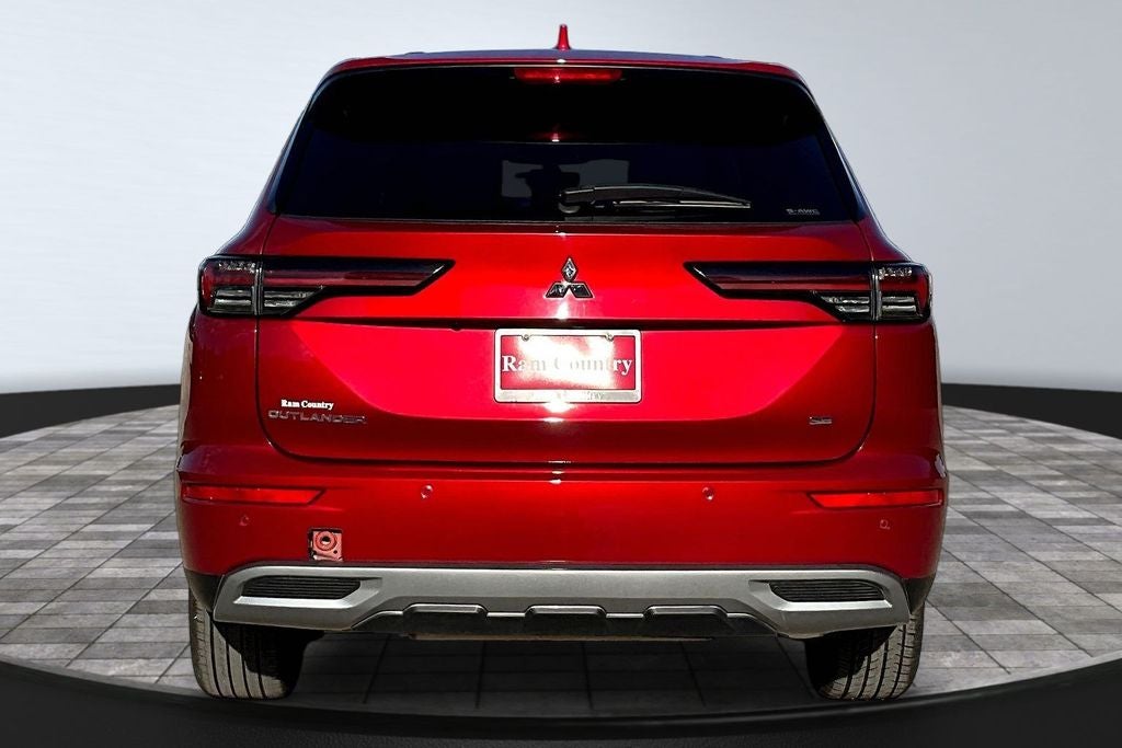 2025 Mitsubishi Outlander SE