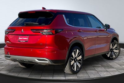 2025 Mitsubishi Outlander SE
